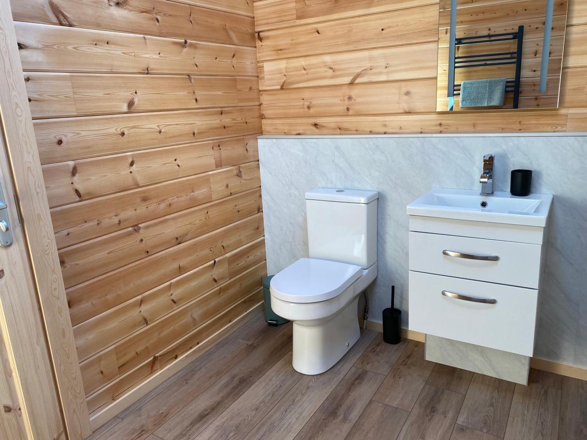 Brackenhill Cabin คาร์ลไอเอิล ภายนอก รูปภาพ
