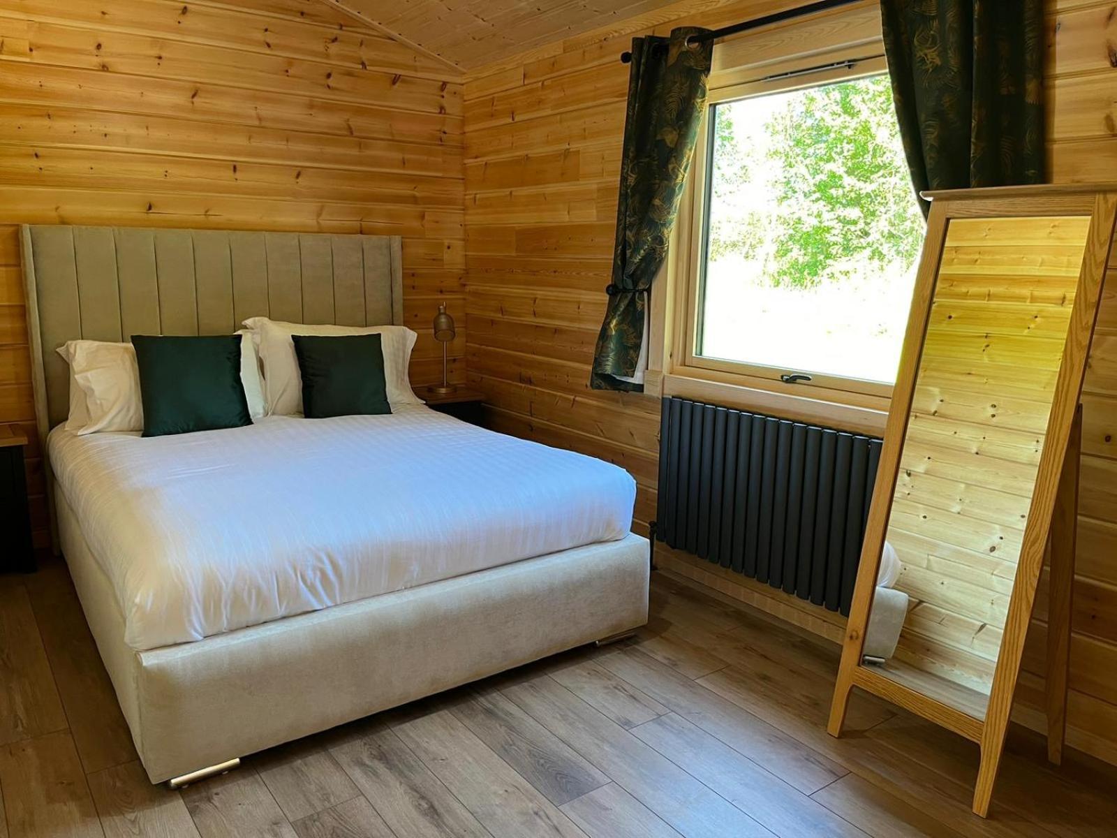 Brackenhill Cabin คาร์ลไอเอิล ภายนอก รูปภาพ