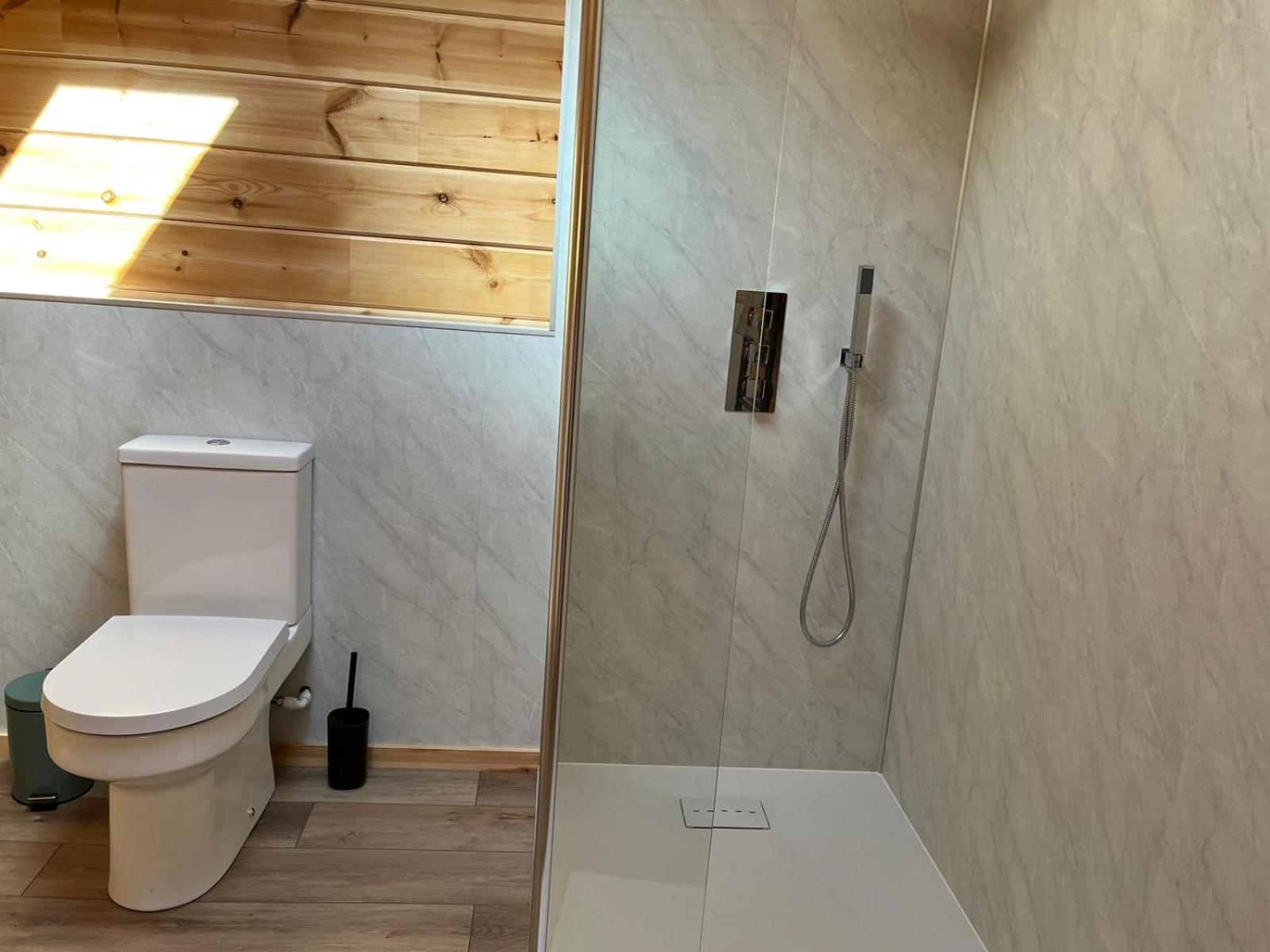 Brackenhill Cabin คาร์ลไอเอิล ภายนอก รูปภาพ